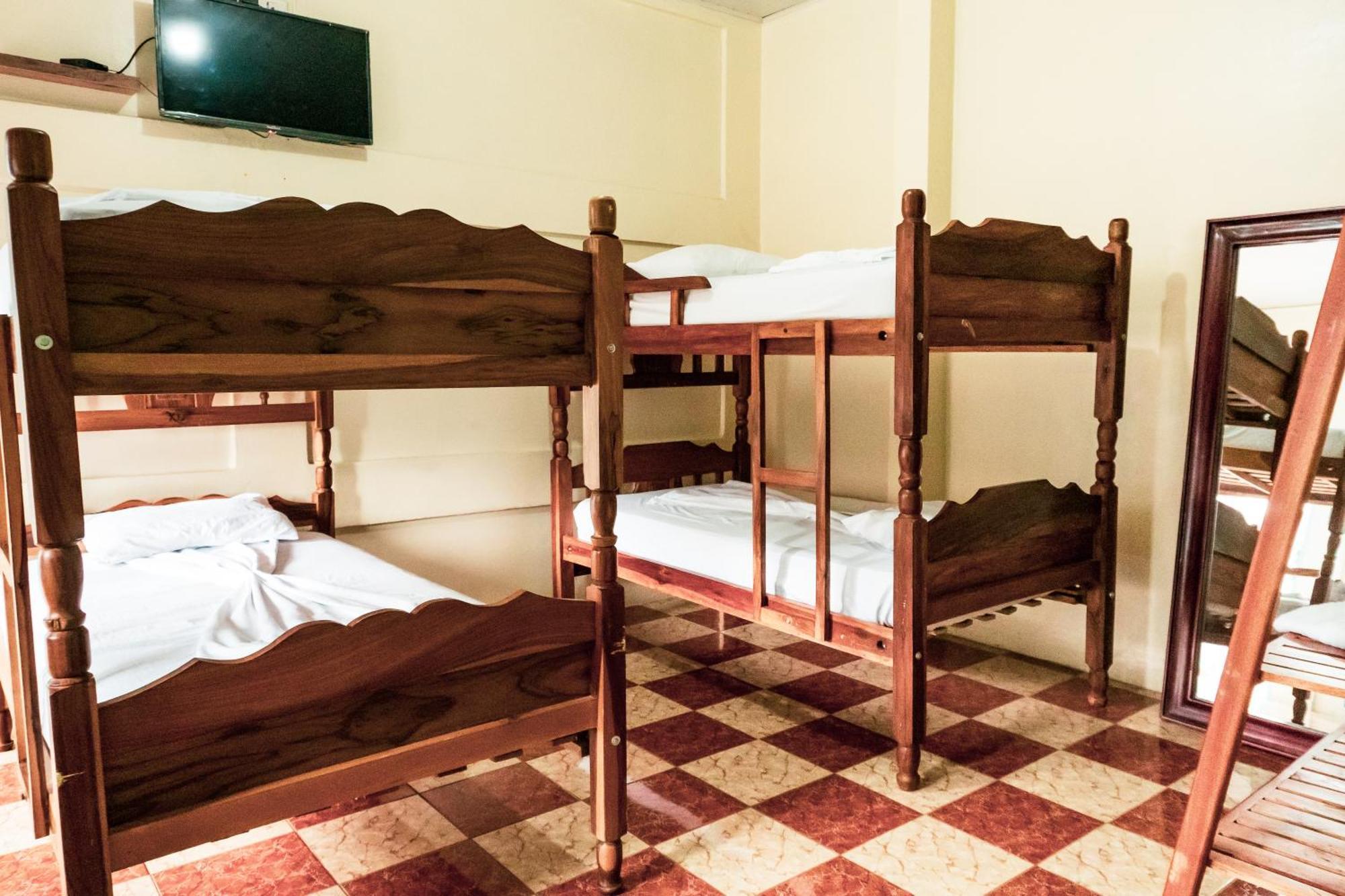 Hostal Eden Мойогалпа Екстер'єр фото
