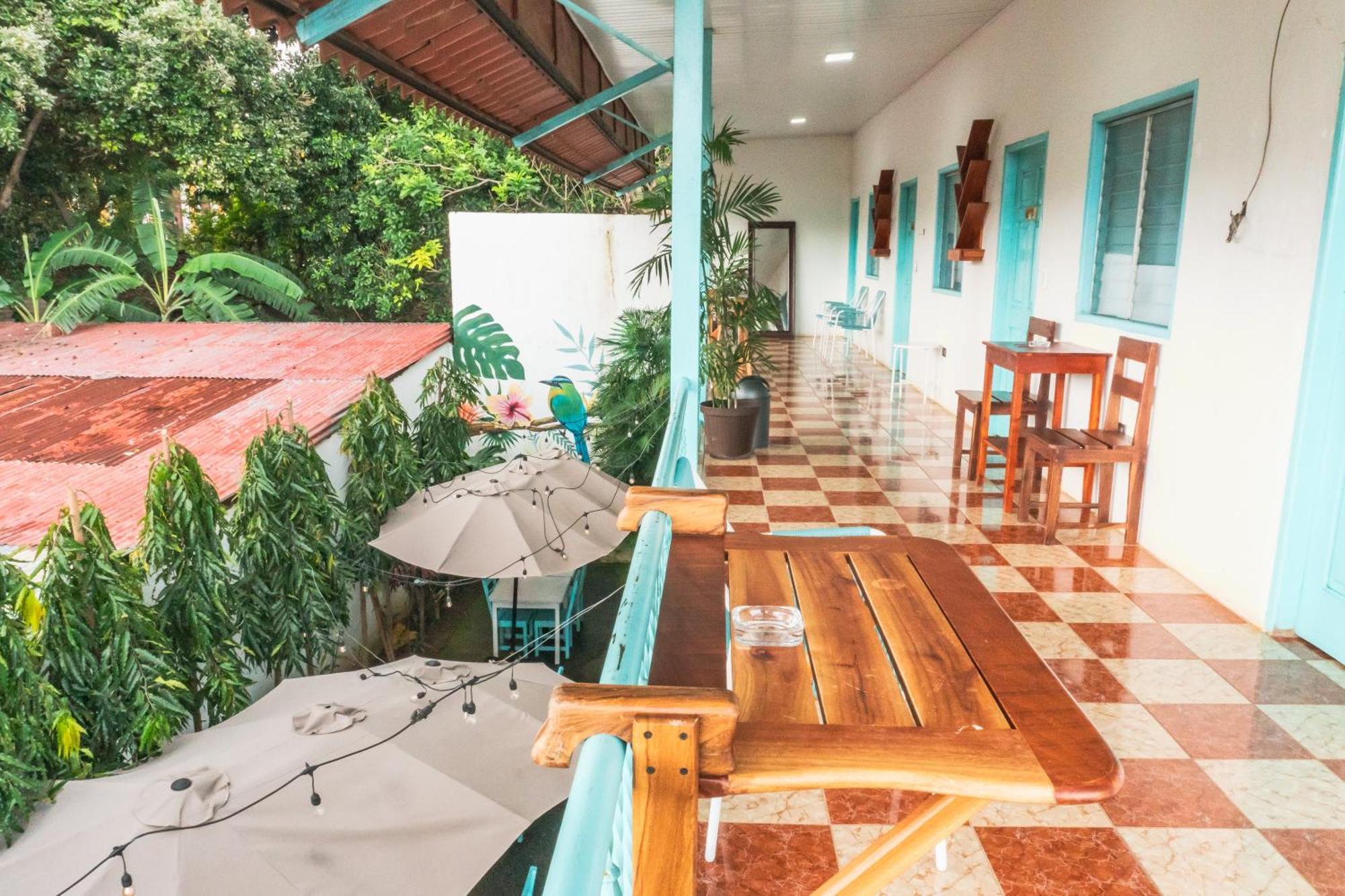 Hostal Eden Мойогалпа Екстер'єр фото