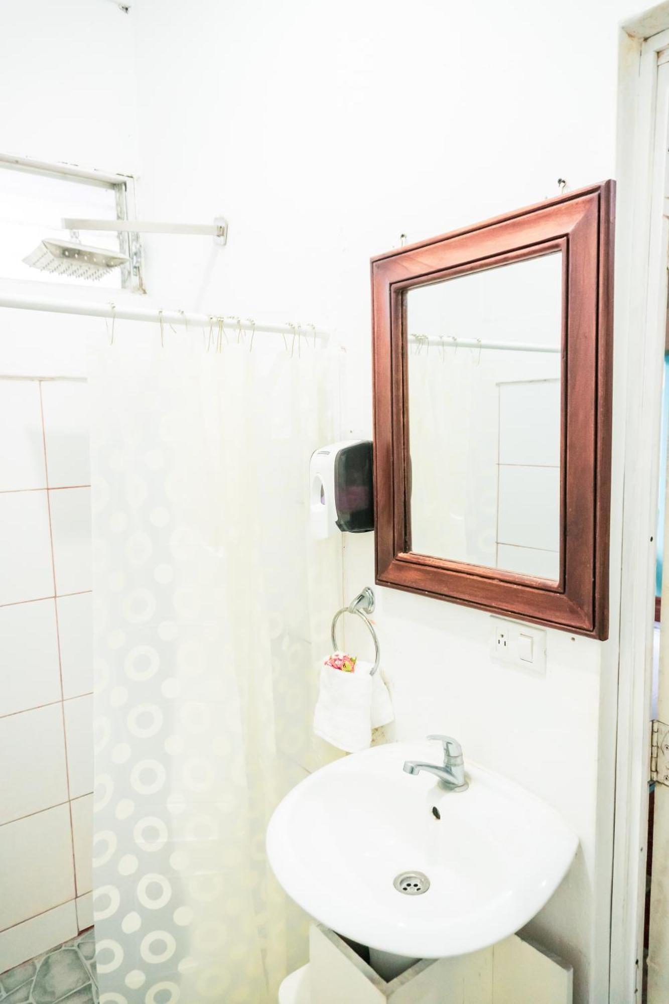 Hostal Eden Мойогалпа Екстер'єр фото