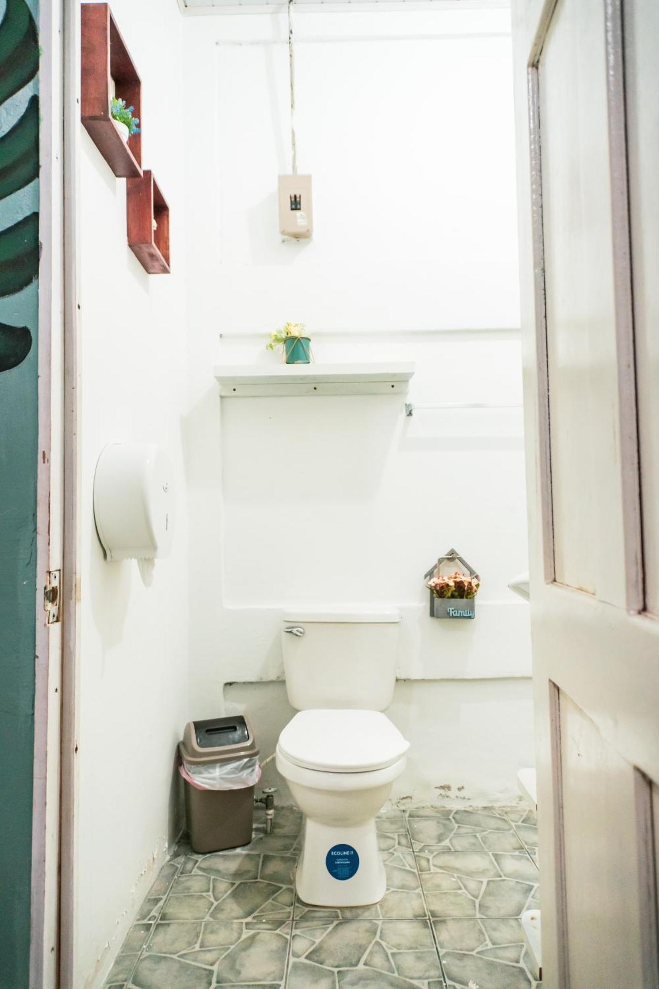 Hostal Eden Мойогалпа Екстер'єр фото